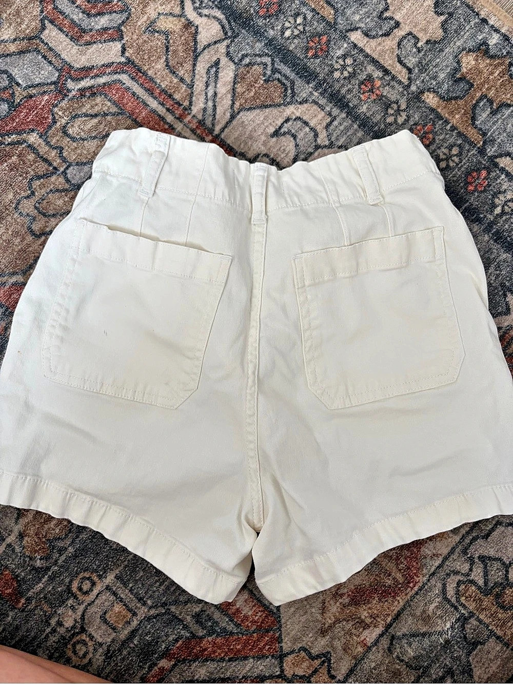 High Waist Shorts in White